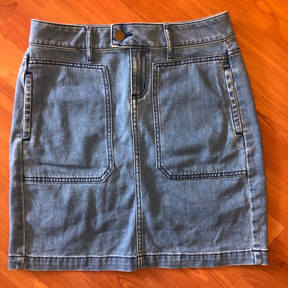 LOFT DENIM SKIRT